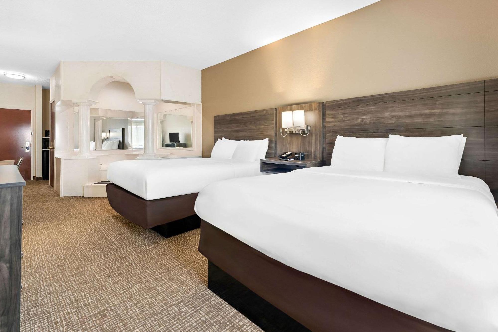 คอมฟอร์ต สวีท ใกล้ฐานทัพอากาศโรบินส์ Hotel วอร์เนอร์ โรบินส์ ภายนอก รูปภาพ