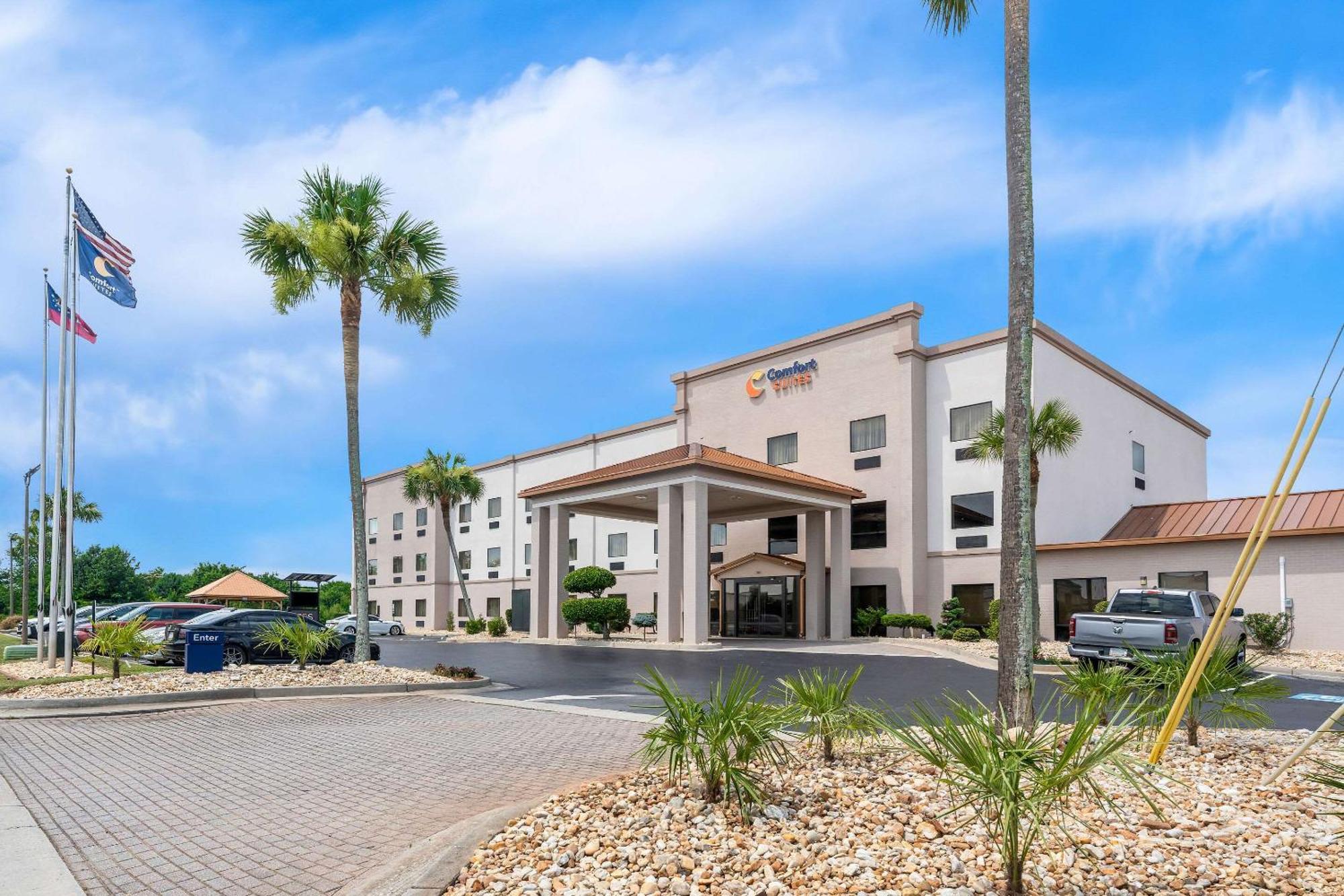 คอมฟอร์ต สวีท ใกล้ฐานทัพอากาศโรบินส์ Hotel วอร์เนอร์ โรบินส์ ภายนอก รูปภาพ
