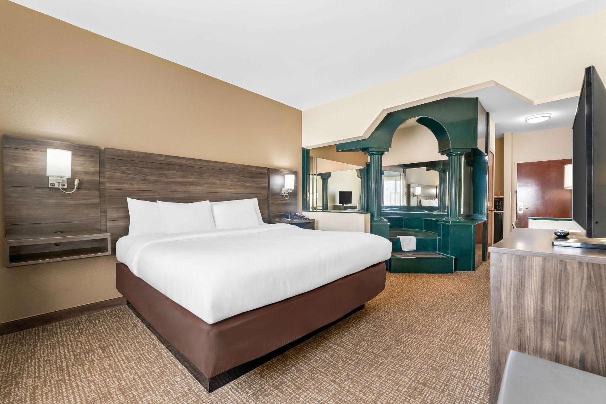 คอมฟอร์ต สวีท ใกล้ฐานทัพอากาศโรบินส์ Hotel วอร์เนอร์ โรบินส์ ภายนอก รูปภาพ